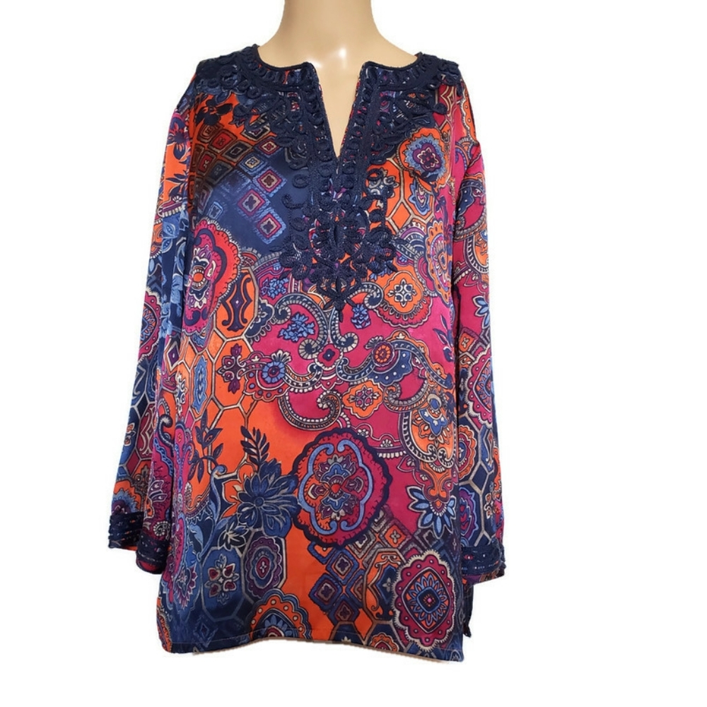 Jones New York embroidered tunic top size L